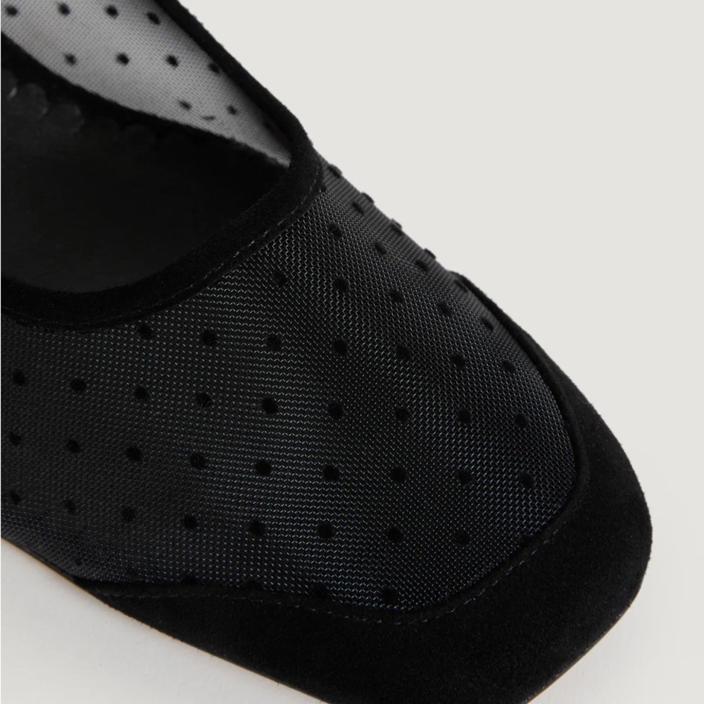 Rouje Black Mesh Block Heel Shoes - Picture 2 of 16